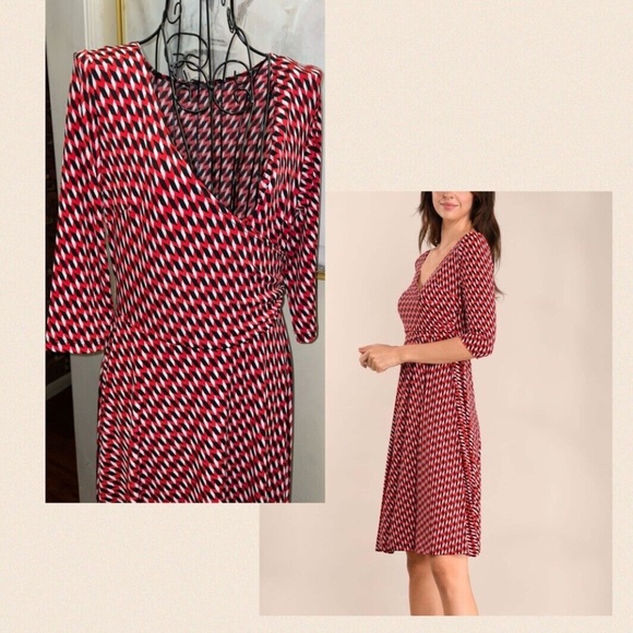 LBISSE RED,WHITE & BLUE SILKY KNIT FIT & FLARE DRESS~GEOMETRIC PRINT~MEDIUM - Picture 5 of 6